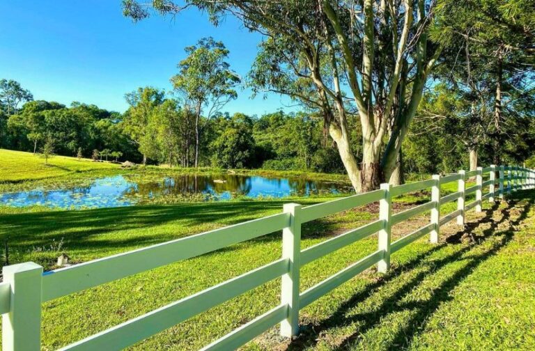 Acreage / Rural / Farm Fencing Gold Coast Platinum PVC Fencing Gold Coast